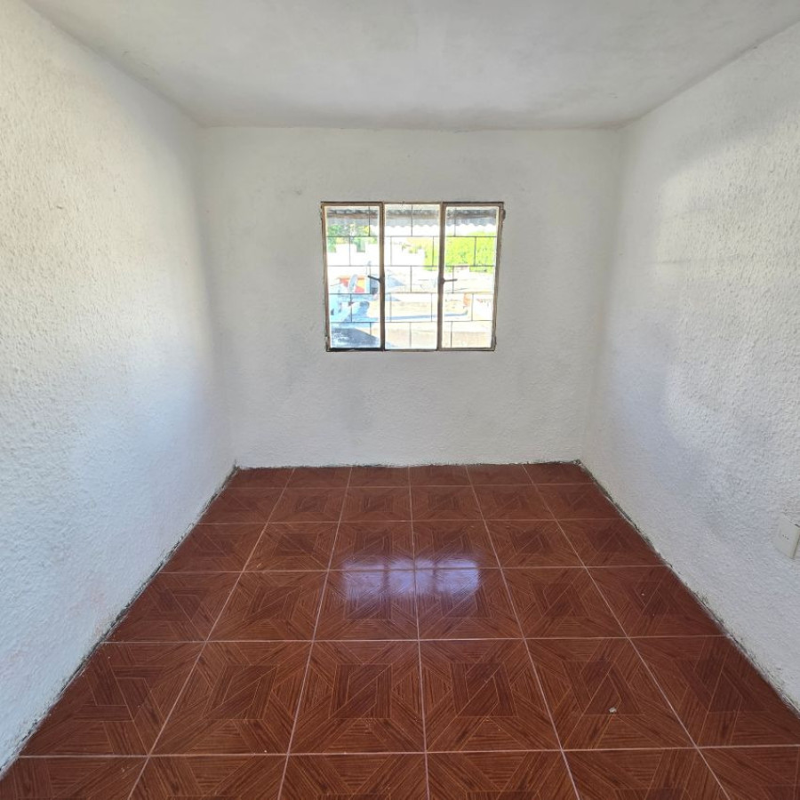 Casa ID.134 - Alquiler casa en Perez Castellano 2 dormitorios y azotea de uso exclusivo.