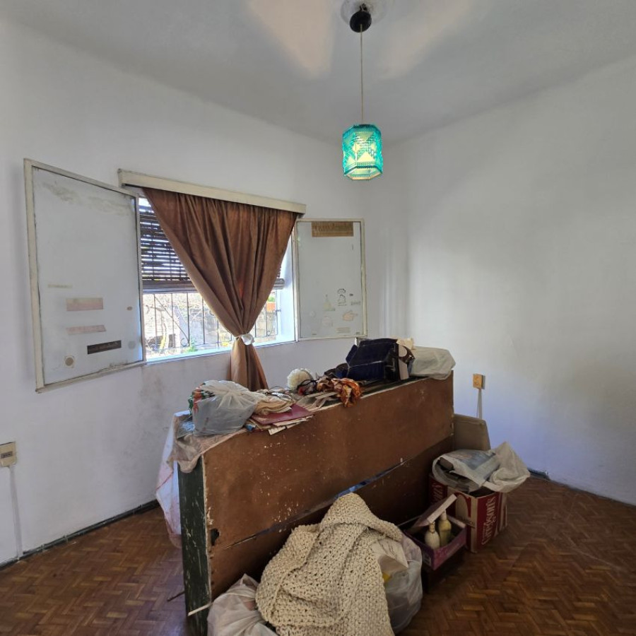 Casa ID.254 - Venta casa, 2 dormitorios,  garaje y fondo, Paso de las Duranas.