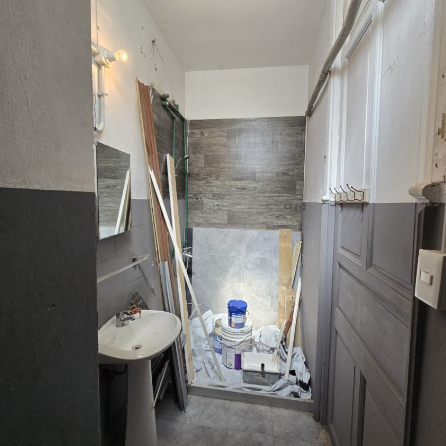 Casa ID.260 - Alquiler casa planta alta 5 dormitorios o más, 2 baños, azotea de uso exclusivo, Centro.