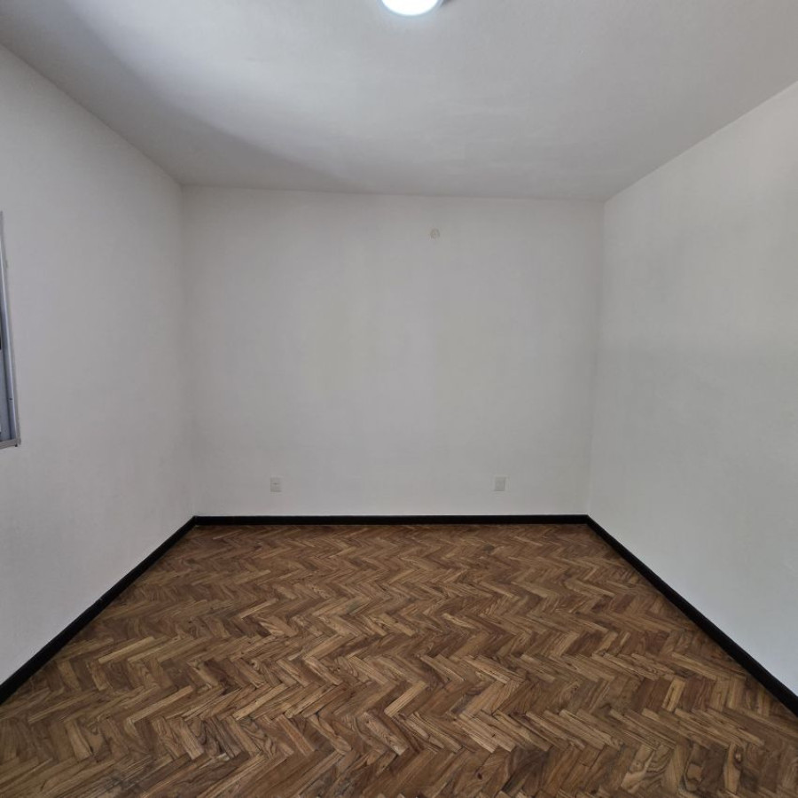 Casa ID.165 - Alquiler casa Paso Carrasco Ciudad de la Costa Canelones 3 dormitorios, cochera y patio.