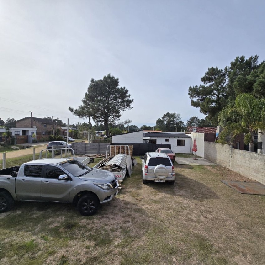 Casa ID.205 - Venta casa, 2 dormitorios, gran terreno, con renta, financiado parcialmente, El Pinar, Ciudad de la Costa