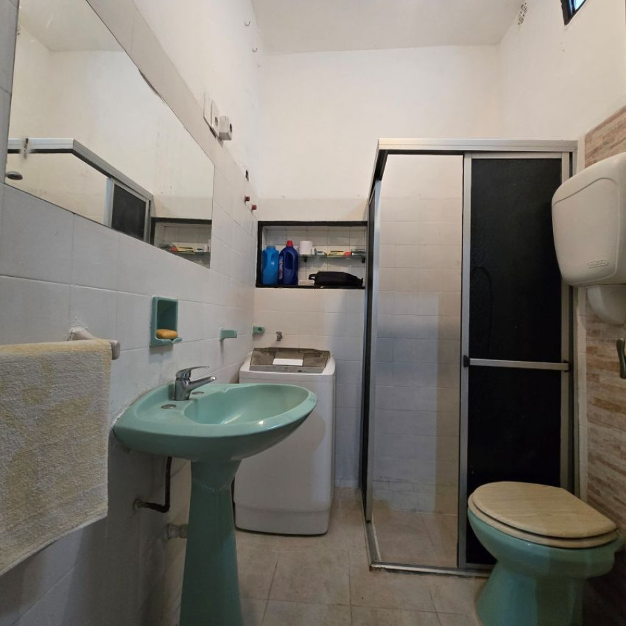 Casa ID.100 - Venta casa Barrio Sur 3 dormitorios y parrillero.