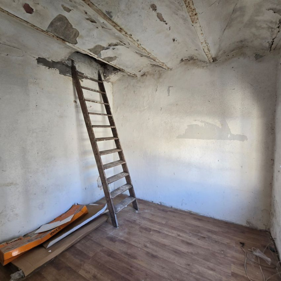 Casa ID.260 - Alquiler casa planta alta 5 dormitorios o más, 2 baños, azotea de uso exclusivo, Centro.