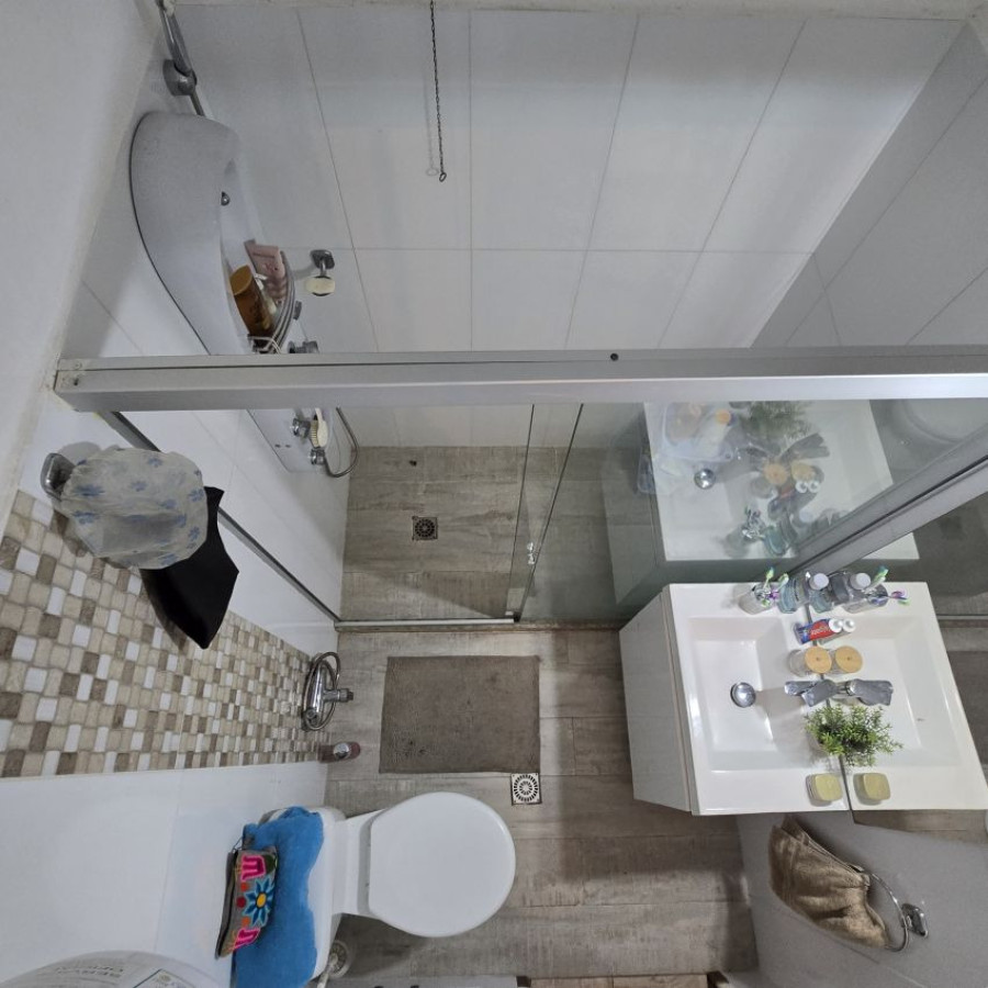 Casa ID.181 - Venta casa Malvin 2 dormitorios con barbacoa y garaje.