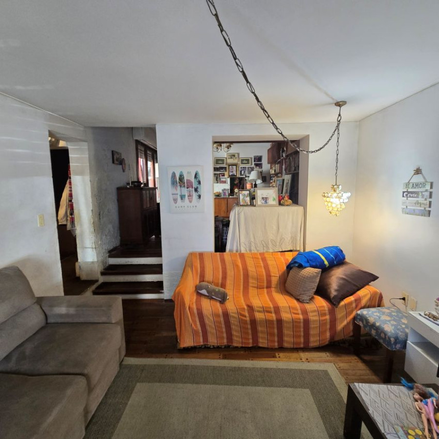 Venta casa Parque Batlle 3 dormitorios, 3 baños, fondo, garaje.