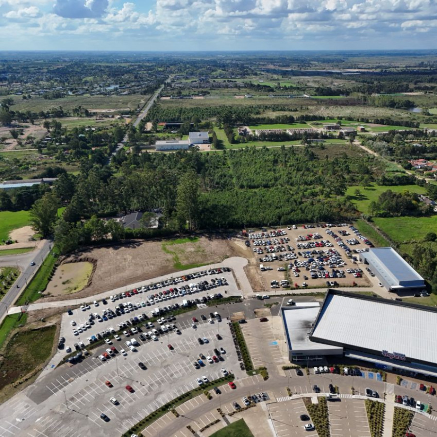 Terreno ID.176 - Venta terreno Canelones, Ciudad de la Costa a metros de Car One