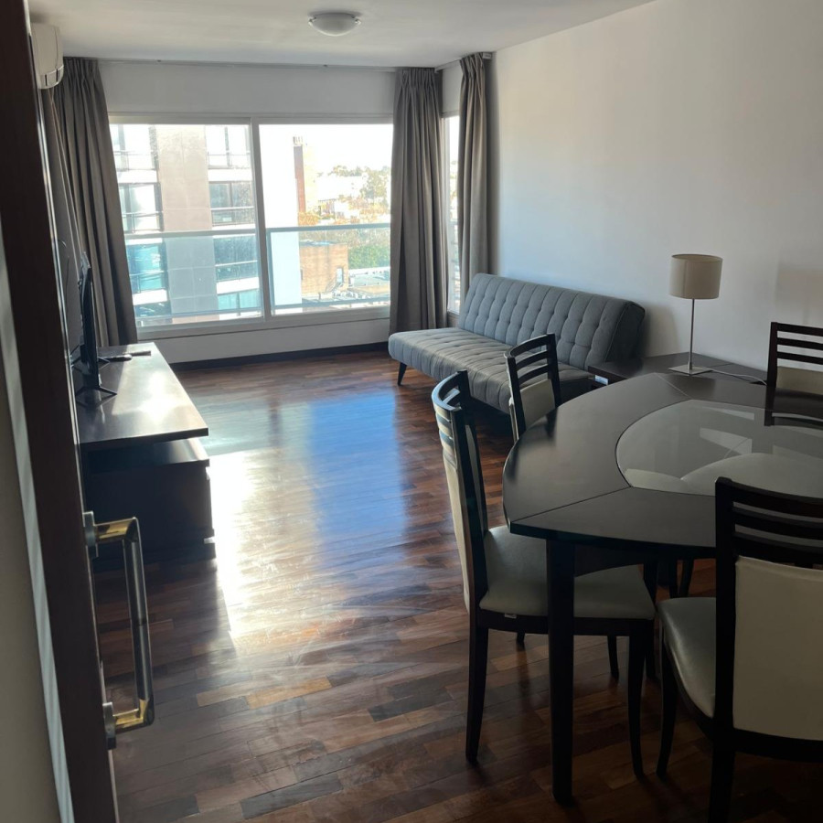 Apartamento ID.73 - Alquiler Exclusivo apartamento amueblado en Buceo 1 dormitorio piso 10 con garaje en edificio Diamantis Plaza.