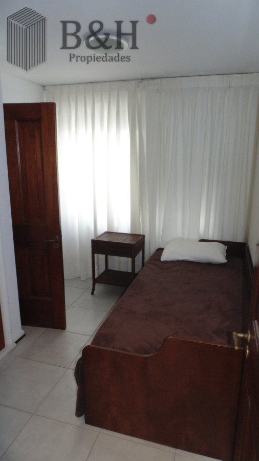 Apartamento ID.4695 - APARTAMENTO EN PUERTO DE PUNTA DEL ESTE DE 3 DORMITORIOS EN SUITE,  DEP. SERV,   BAÑOS