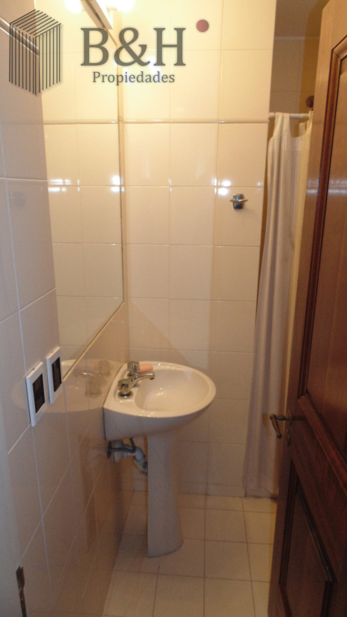 Apartamento ID.4695 - APARTAMENTO EN PUERTO DE PUNTA DEL ESTE DE 3 DORMITORIOS EN SUITE,  DEP. SERV,   BAÑOS