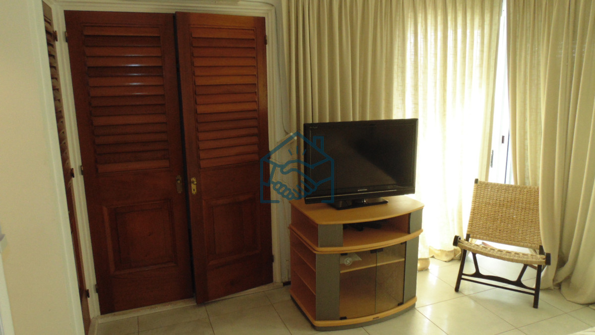 Apartamento ID.1392/APARTAMENTO-EN-PUERTO-DE-PUNTA-DEL-ESTE-DE-3-DORMITORIOS-EN-SUITE,--DEP.-SERV,---BAÑOS - APARTAMENTO EN PUERTO DE PUNTA DEL ESTE DE 3 DORMITORIOS EN SUITE,  DEP. SERV,   BAÑOS