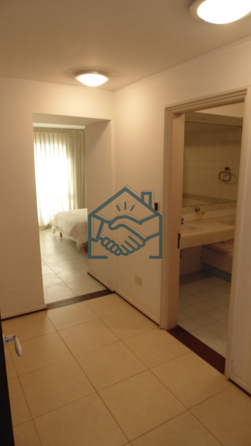 Apartamento ID.1392/APARTAMENTO-EN-PUERTO-DE-PUNTA-DEL-ESTE-DE-3-DORMITORIOS-EN-SUITE,--DEP.-SERV,---BAÑOS - APARTAMENTO EN PUERTO DE PUNTA DEL ESTE DE 3 DORMITORIOS EN SUITE,  DEP. SERV,   BAÑOS