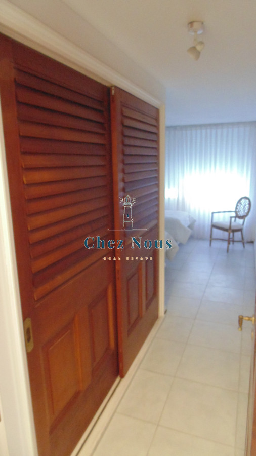 Apartamento ID.1287 - APARTAMENTO EN PUERTO DE PUNTA DEL ESTE DE 3 DORMITORIOS EN SUITE,  DEP. SERV,   BAÑOS