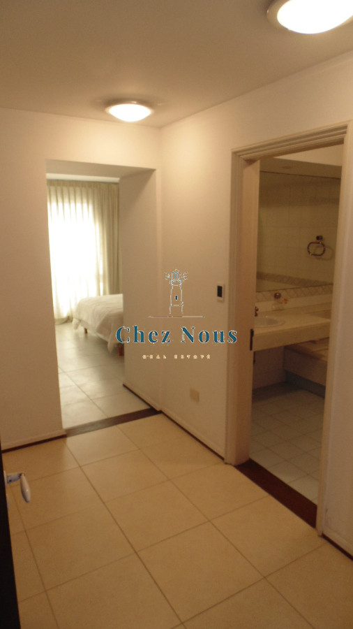 Apartamento ID.1287 - APARTAMENTO EN PUERTO DE PUNTA DEL ESTE DE 3 DORMITORIOS EN SUITE,  DEP. SERV,   BAÑOS