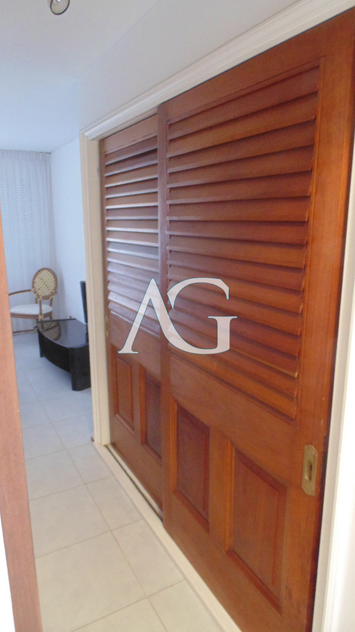 Apartamento ID.37 - APARTAMENTO EN PUERTO DE PUNTA DEL ESTE DE 3 DORMITORIOS EN SUITE,  DEP. SERV,   BAÑOS
