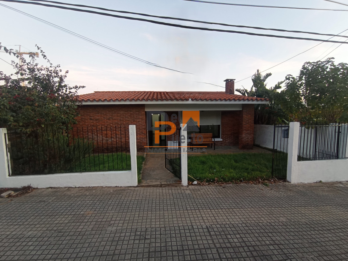 Casa ID.7 - Casa de construcción tradicional en uno de los puntos más estratégicos del centro de Maldonado.