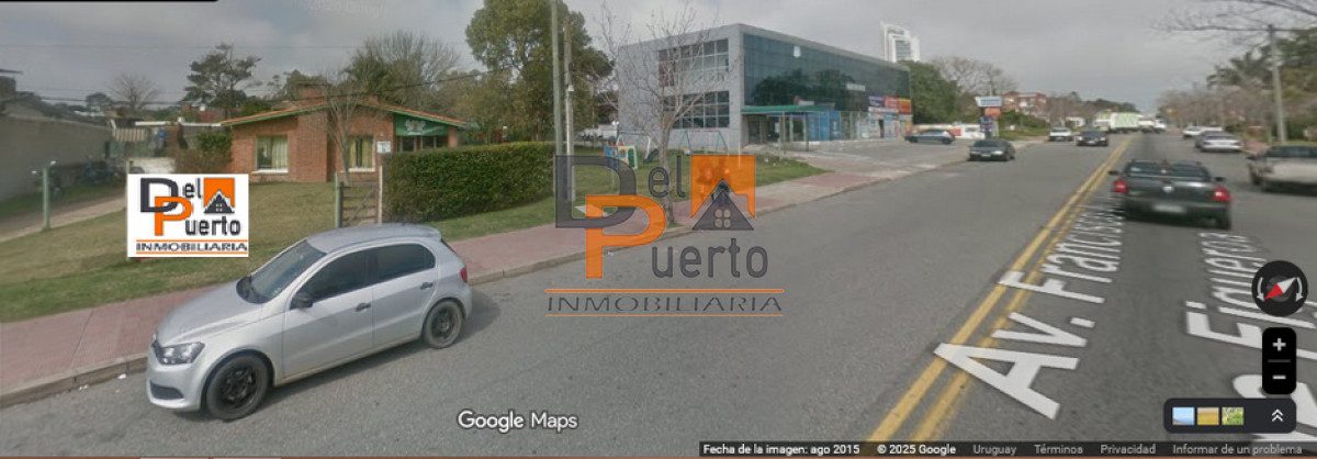 Terreno ID.23 - Espectacular lote con mejoras en un entorno de gran movimiento y desarrollo comercial, habilitado para edificación en altura y vivienda de interés soc