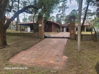 Se Vende Casa en Medanos de Solymar