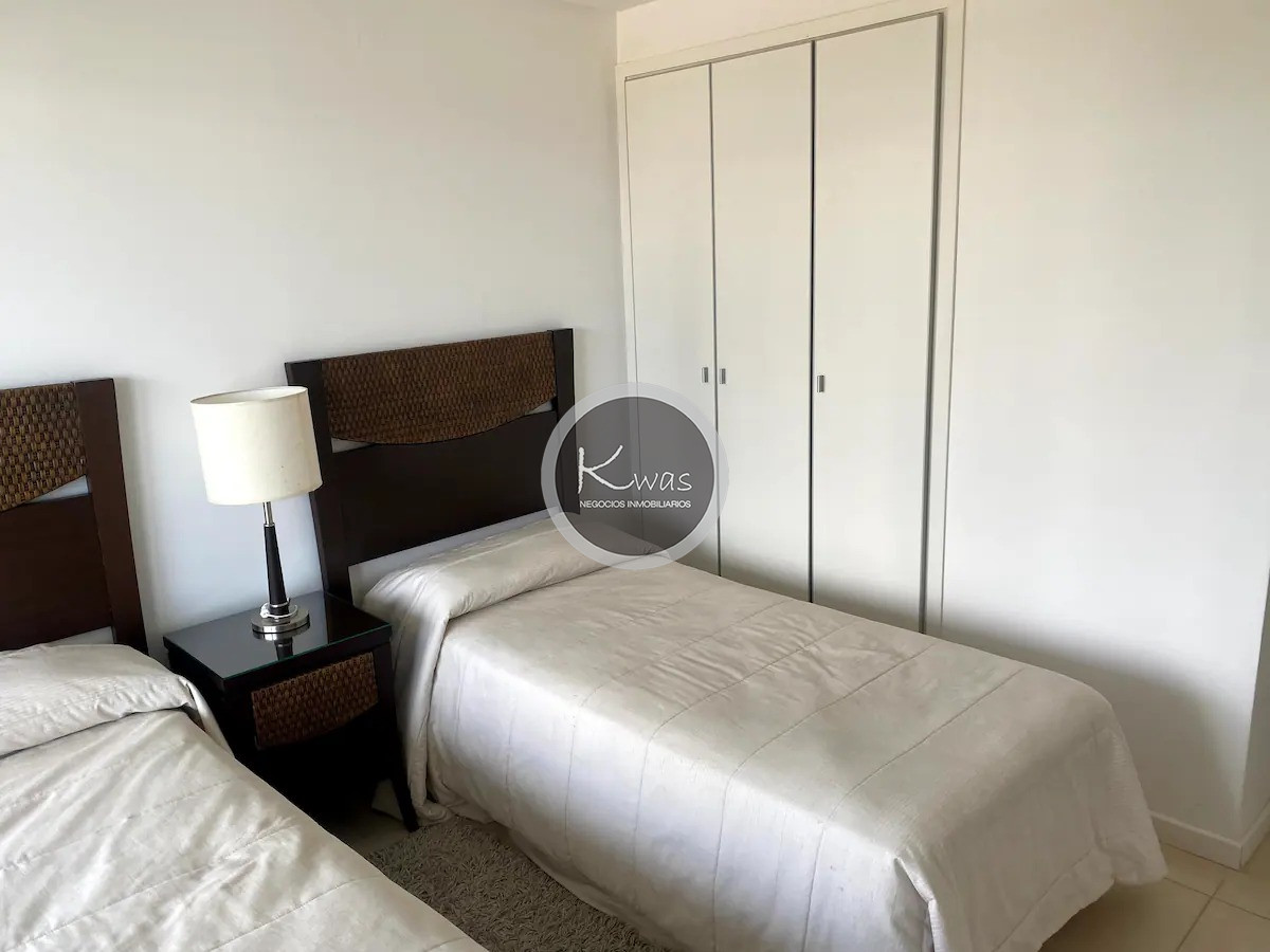 Departamento ID.673 - Departamento tres dormitorios Torre del Mar Playa Mansa Punta del Este