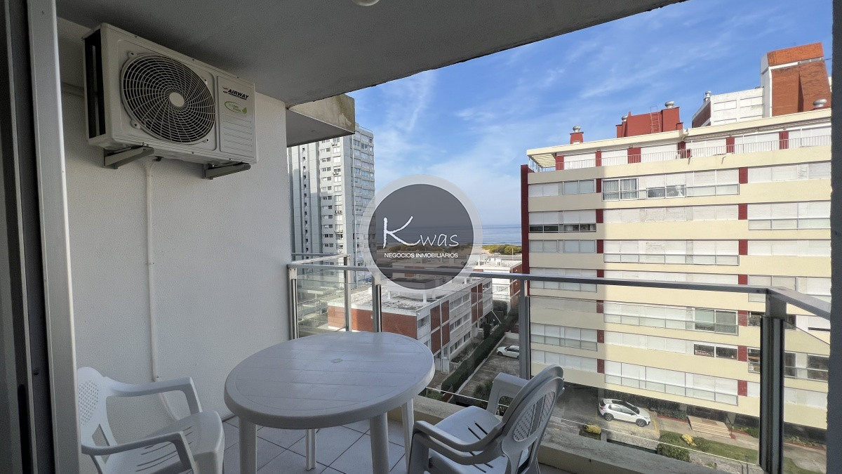 Departamento ID.427 - Venta departamento dos dormitorios punta del este playa brava
