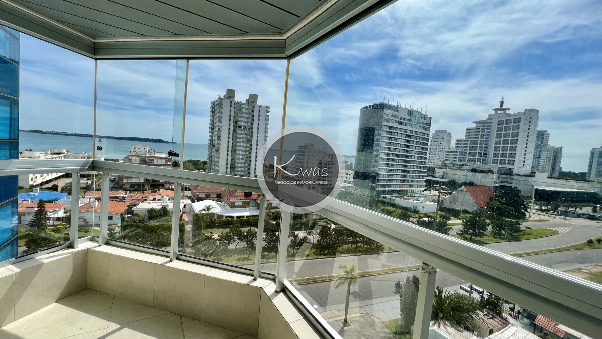 Departamento ID.475 - Departamento Art Boulevard tres dormitorios Punta del este