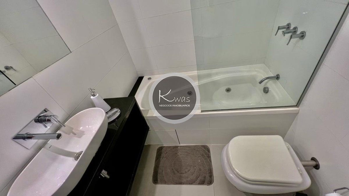 Departamento ID.604 - Departamento complejo Silente dos dormitorios dos baños toilette Playa Brava Punta del Este