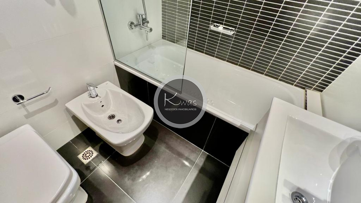 Departamento ID.437 - Departamento tres dormitorios en Playa Brava Punta del Este