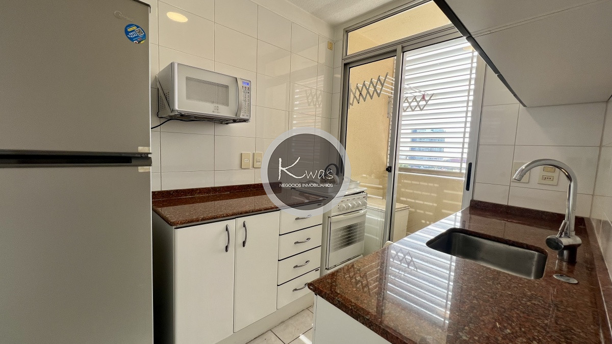 Departamento ID.427 - Venta departamento dos dormitorios punta del este playa brava