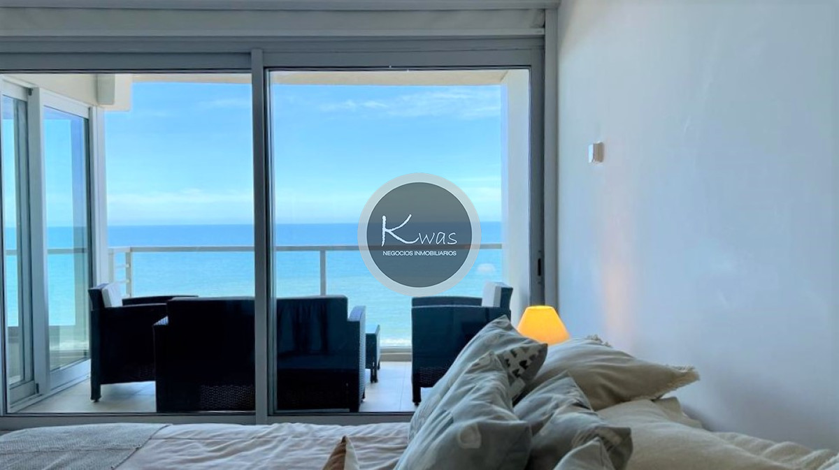 Departamento ID.476 - Le Parc II dos dormitorios en suite habitación de servicio Playa Brava Punta del Este