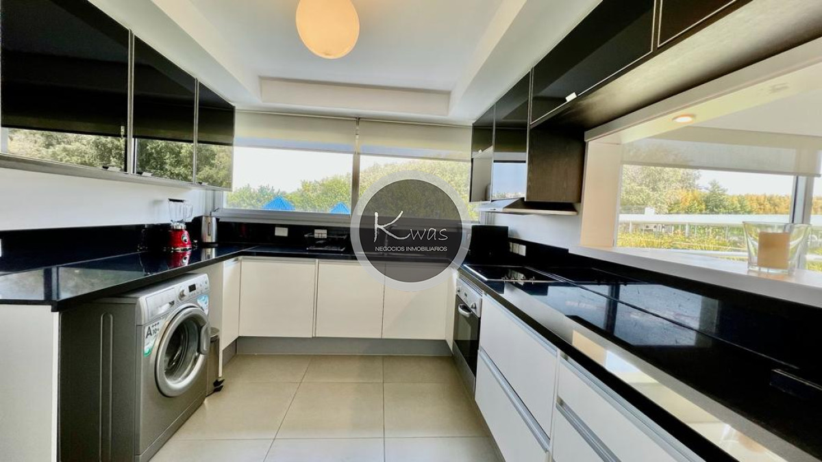 Departamento ID.604 - Departamento complejo Silente dos dormitorios dos baños toilette Playa Brava Punta del Este