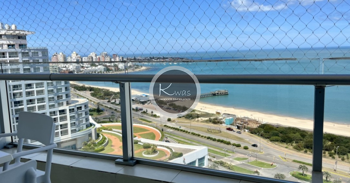 Departamento ID.549 - Departamento dos dormitorios dos baños en suite Season Tower Playa Mansa Punta del Este