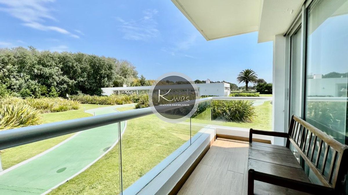 Departamento ID.604 - Departamento complejo Silente dos dormitorios dos baños toilette Playa Brava Punta del Este