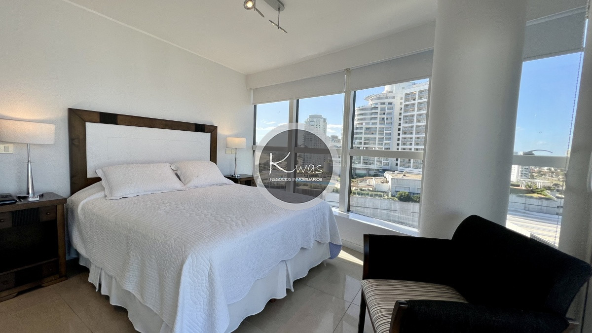 Departamento ID.480 - Departamento Alexander Collection de tres dormitorios habitación de servicio Punta del Este Playa Mansa