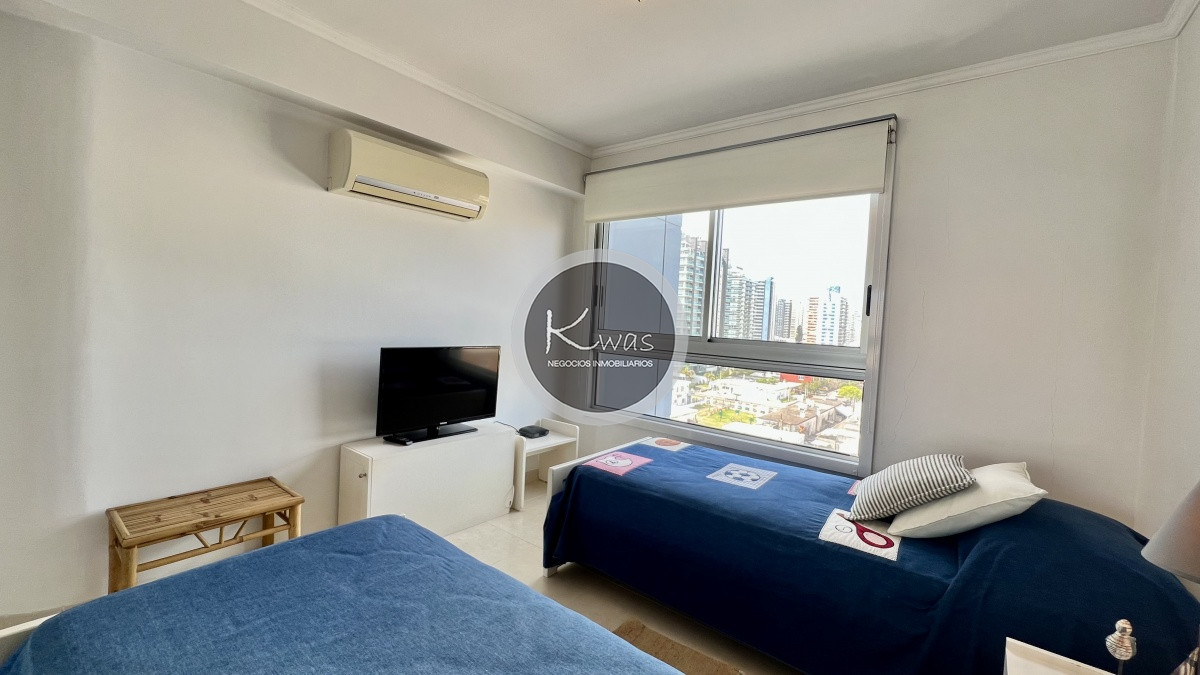 Departamento ID.475 - Departamento Art Boulevard tres dormitorios Punta del este