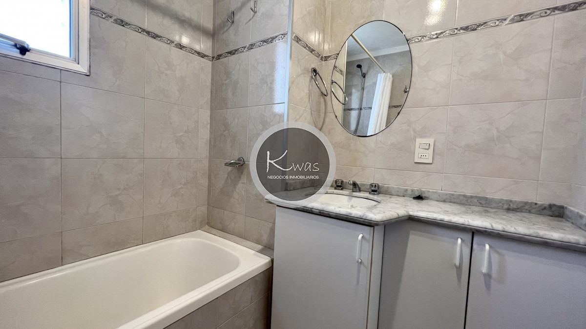 Departamento ID.427 - Venta departamento dos dormitorios punta del este playa brava