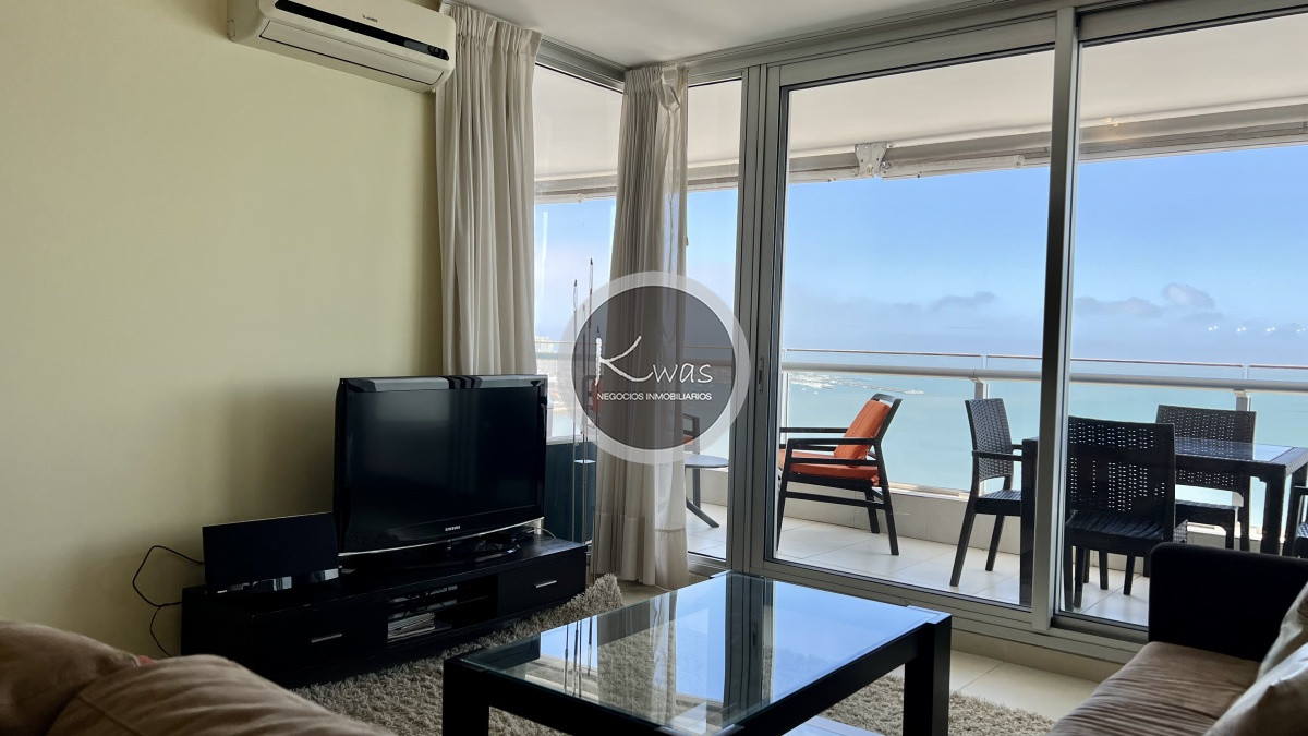 Departamento ID.490 - Departamento dos dormitorios vista al mar Playa Mansa Punta del Este