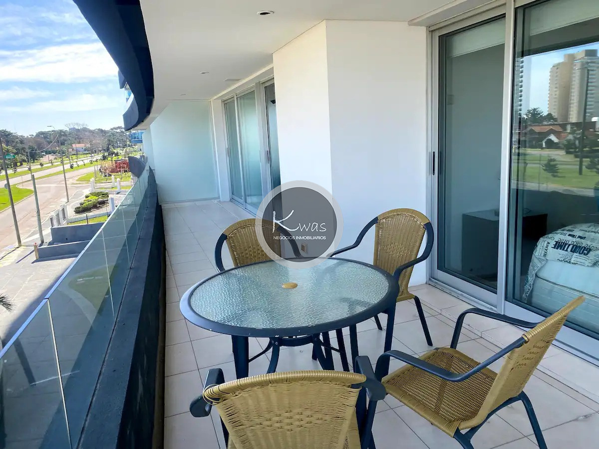 Departamento ID.673 - Departamento tres dormitorios Torre del Mar Playa Mansa Punta del Este