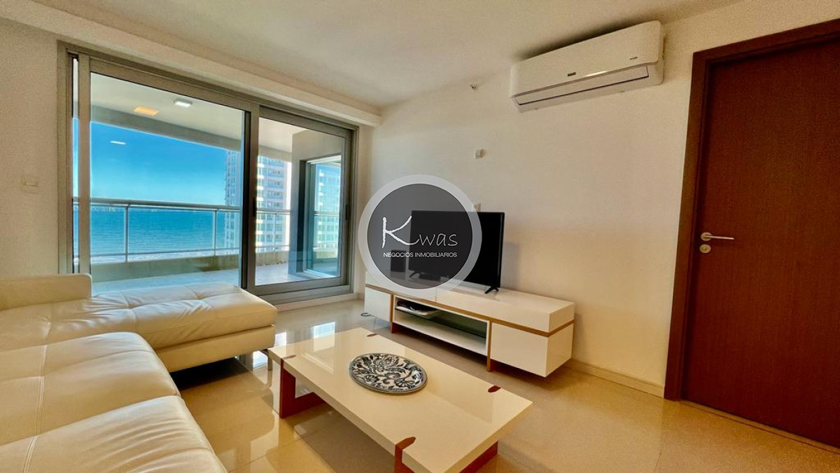 Departamento ID.437 - Departamento tres dormitorios en Playa Brava Punta del Este