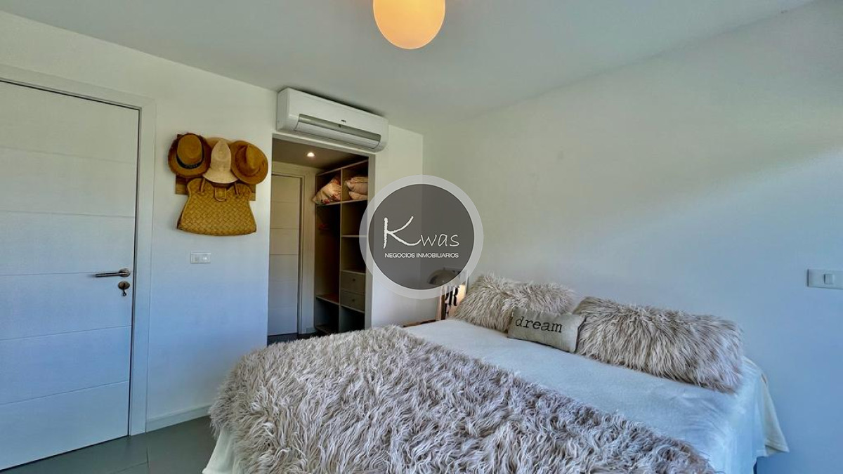 Departamento ID.604 - Departamento complejo Silente dos dormitorios dos baños toilette Playa Brava Punta del Este