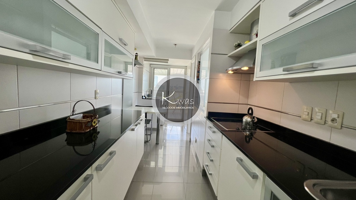 Departamento ID.475 - Departamento Art Boulevard tres dormitorios Punta del este