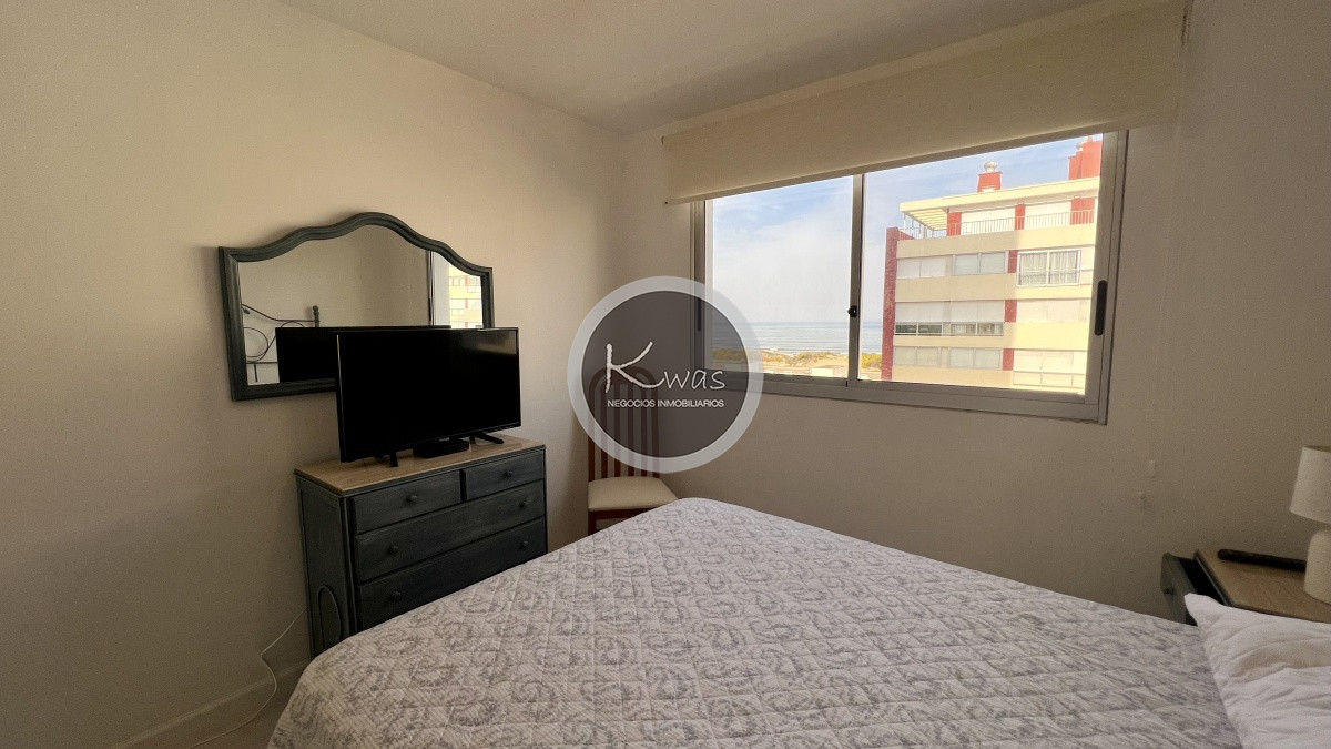 Departamento ID.427 - Venta departamento dos dormitorios punta del este playa brava