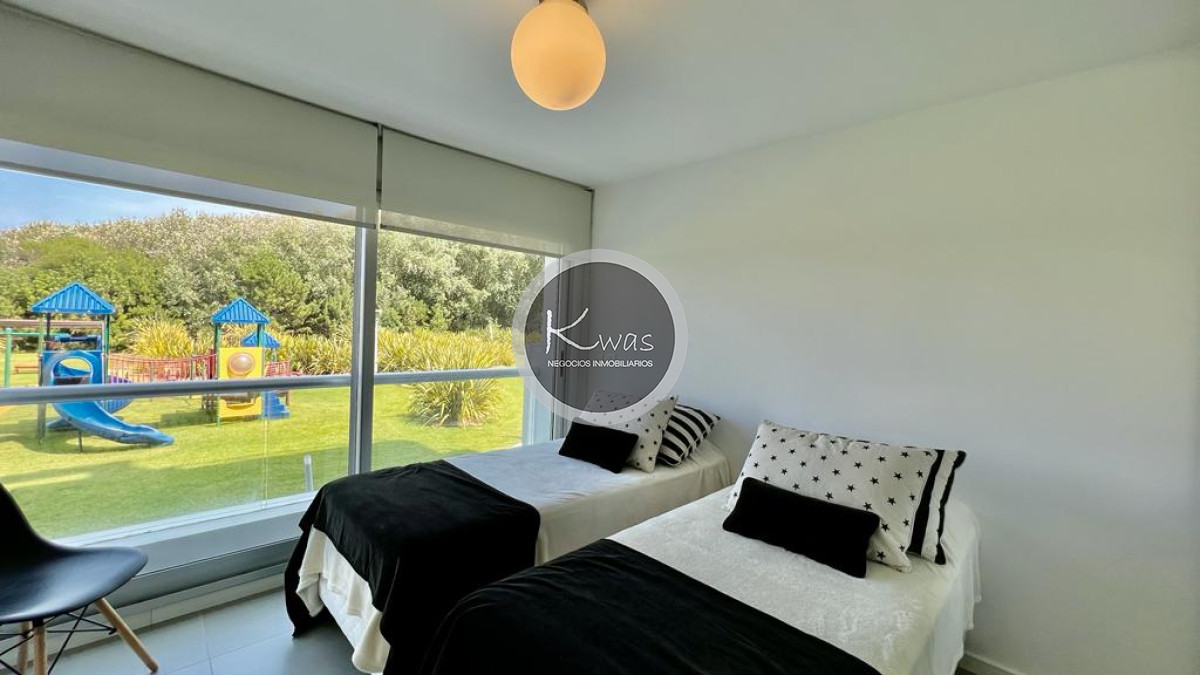 Departamento ID.604 - Departamento complejo Silente dos dormitorios dos baños toilette Playa Brava Punta del Este