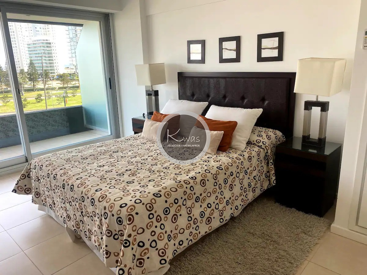 Departamento ID.673 - Departamento tres dormitorios Torre del Mar Playa Mansa Punta del Este
