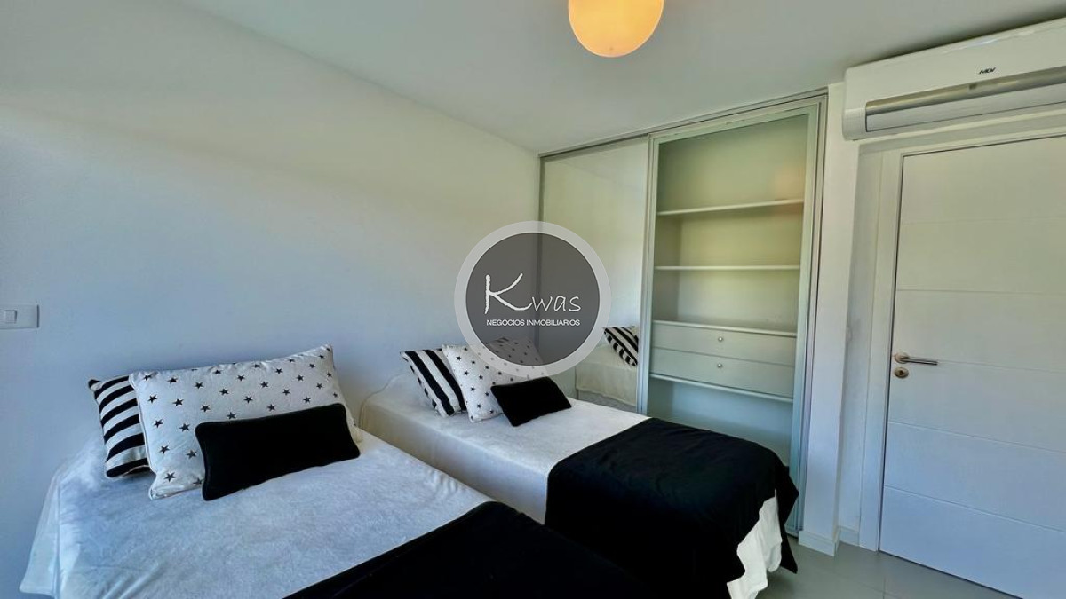 Departamento ID.604 - Departamento complejo Silente dos dormitorios dos baños toilette Playa Brava Punta del Este