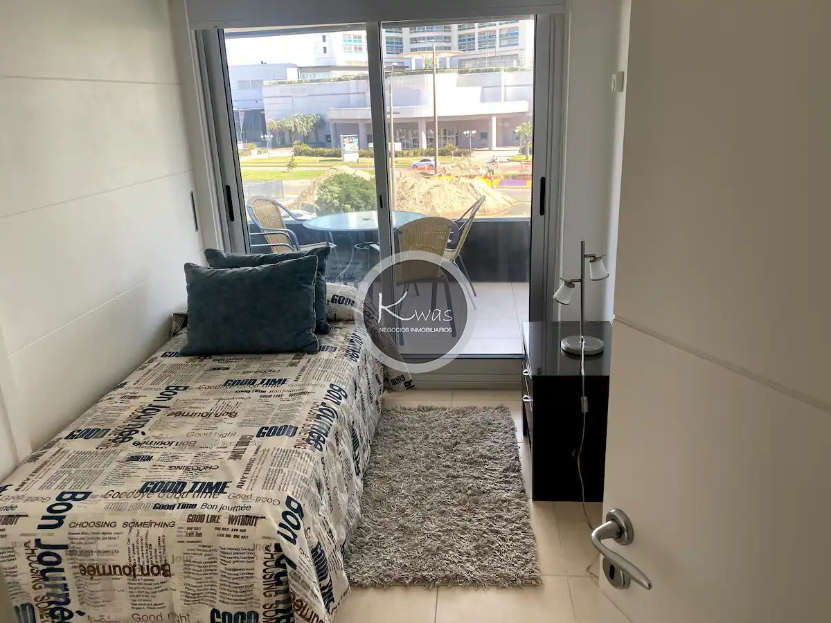 Departamento ID.673 - Departamento tres dormitorios Torre del Mar Playa Mansa Punta del Este