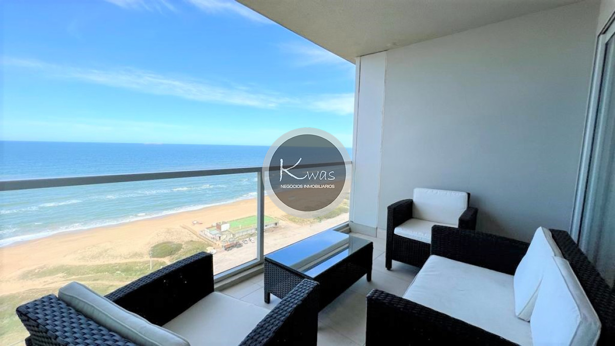 Departamento ID.476 - Le Parc II dos dormitorios en suite habitación de servicio Playa Brava Punta del Este