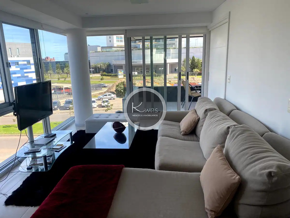 Departamento ID.673 - Departamento tres dormitorios Torre del Mar Playa Mansa Punta del Este
