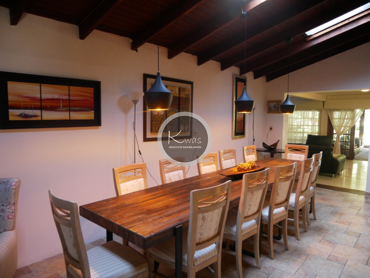 Casa ID.92 - Chalet en Club del Lago