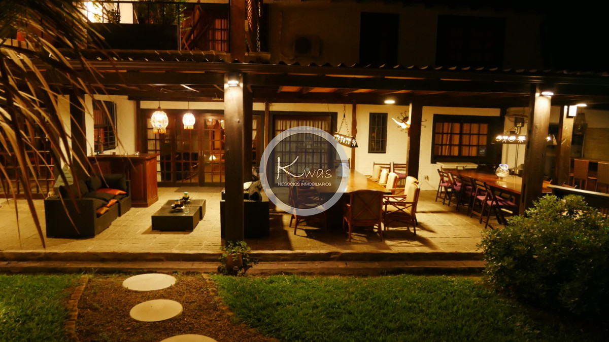 Casa ID.92 - Chalet en Club del Lago
