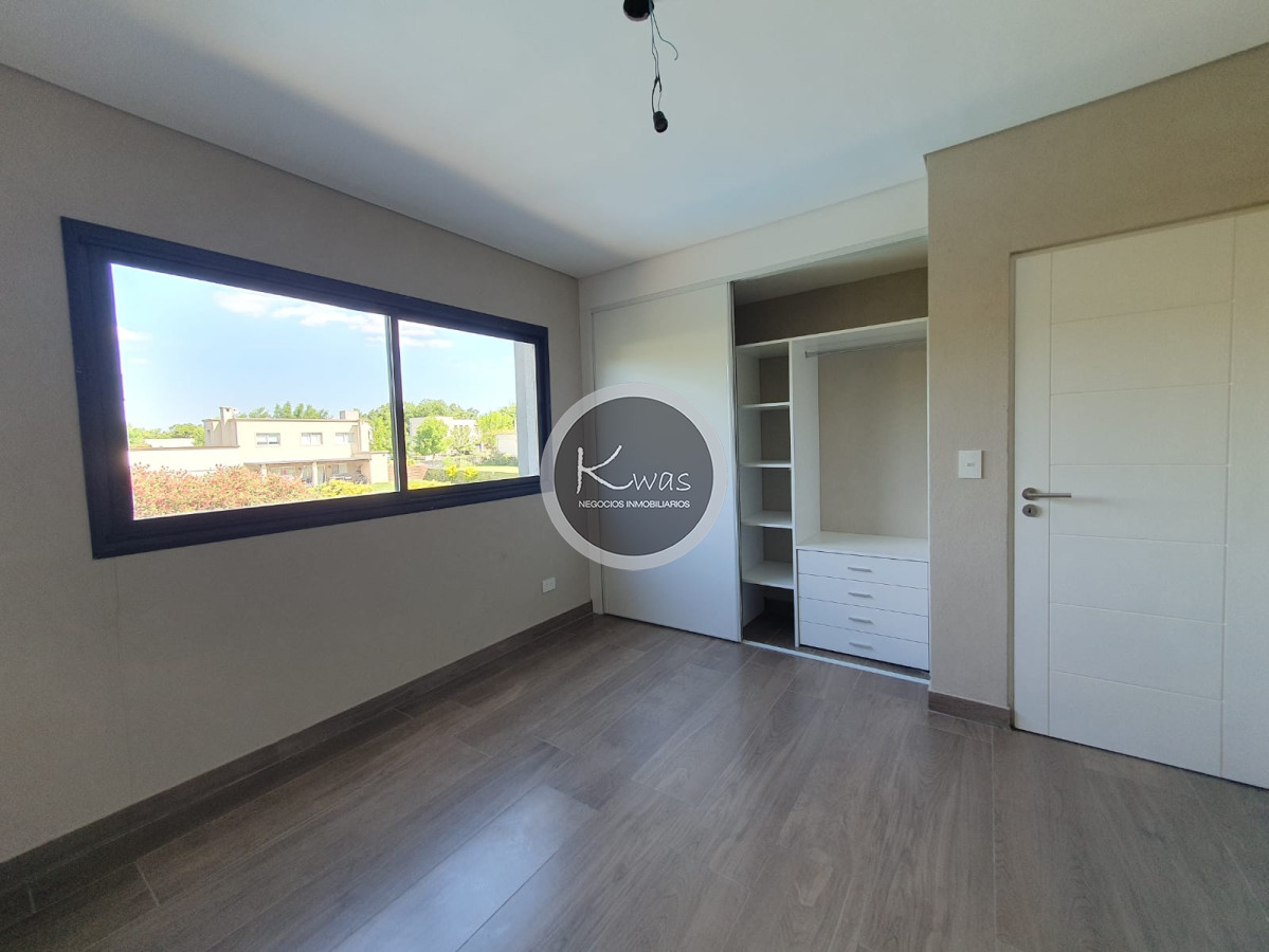 Departamento ID.825 - Venta casa tres dormitorios pileta parrilla en Santa Guadalupe, Pilar del Este, Pilar