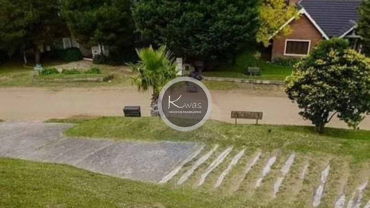 Departamento ID.823 - Venta casa Carilo Pinamar cinco dormitorios cinco baños a 100 mts de la playa parrilla garage, Costa Atlántica, Buenos Aires